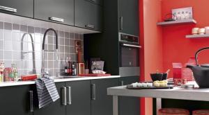7 brez napak in v harmoniji z barvnimi kombinacijami materialov, pohištva in notranje predmetov za vašo kuhinjo