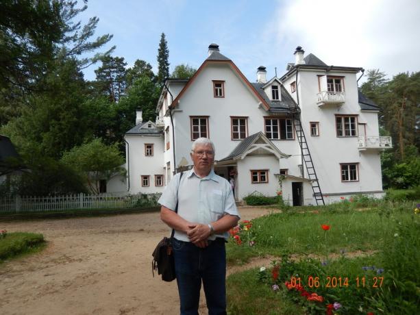 Hiša slikar in arhitekt Polenov. fotografija avtorja