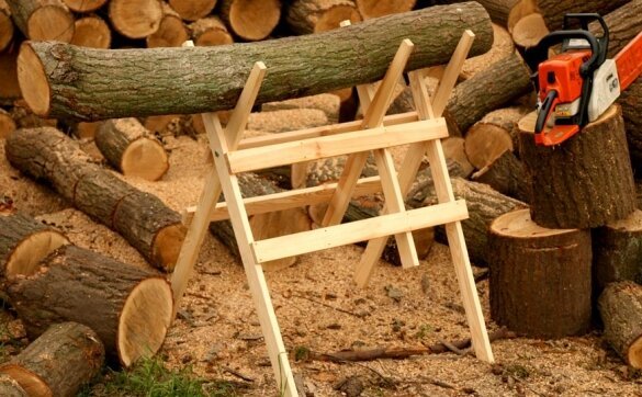 Standardna lesen zaboj za drva.