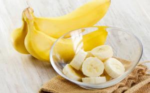 Prednosti in škoduje banan za telo