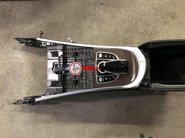 Podrobnosti o Mercedes-Benz G 463. Vir fotografij: mrfetr.ru