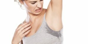 Kako odstraniti vonj znoja iz pazduho