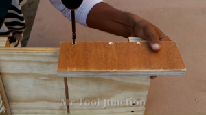 Kako obrniti vrtalno napravo v tesar: orodje z lastnimi rokami - pregled